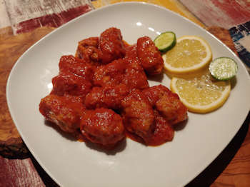 Faschierte Röllchen in Tomatensauce